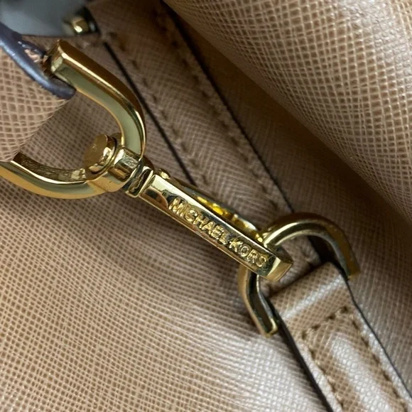 Michael Kors Greenwich Large Saffiano Leather Grab Bag Satchel Crossbody Tan - Picture 9 of 15